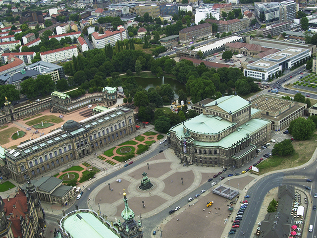 Sehenswürdigkeit: Semperoper, Theaterplatz und Zwinger in Dresden